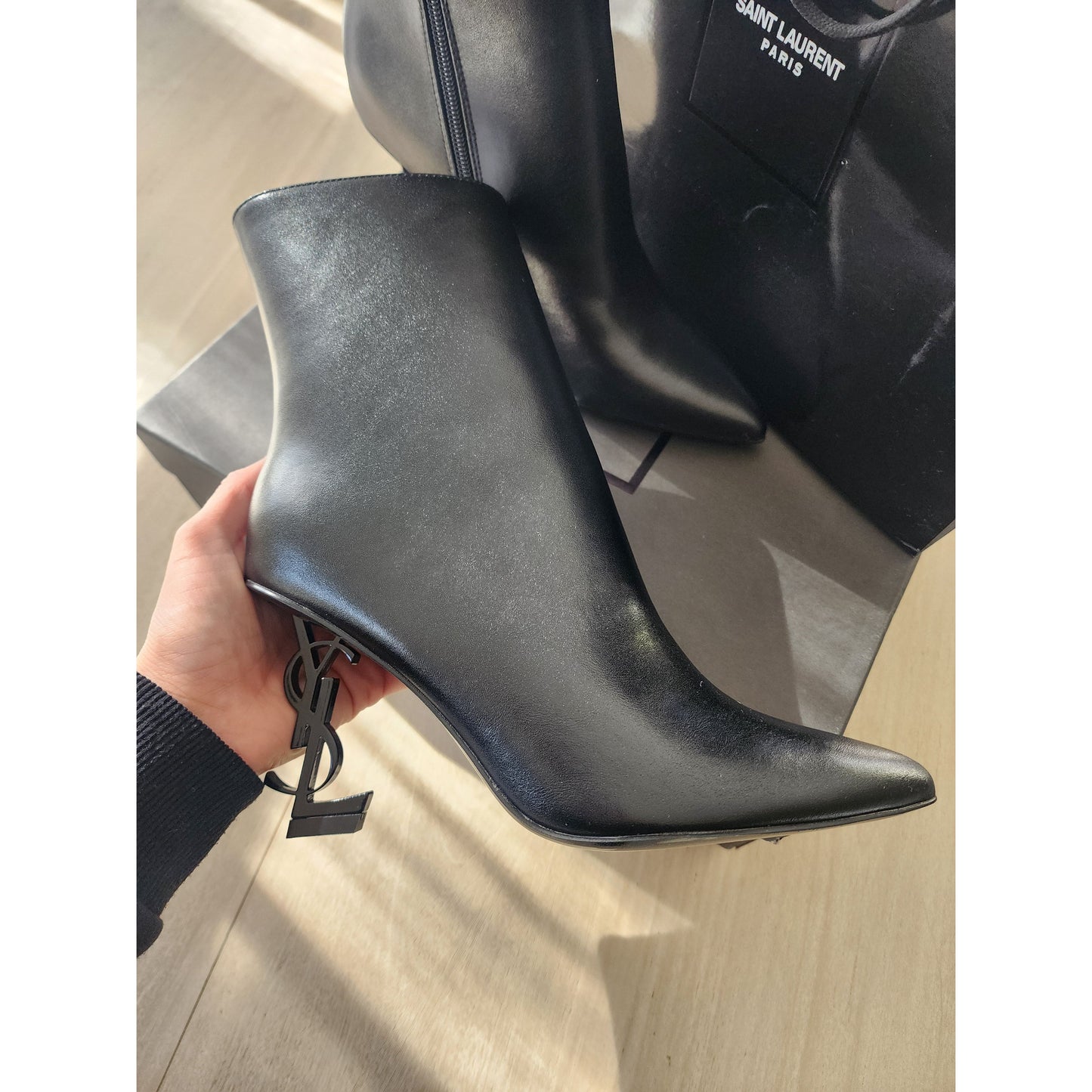 YSL LEATHER ANKLE BOOT