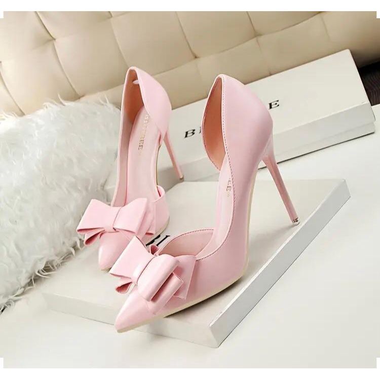 Bow Tie heel