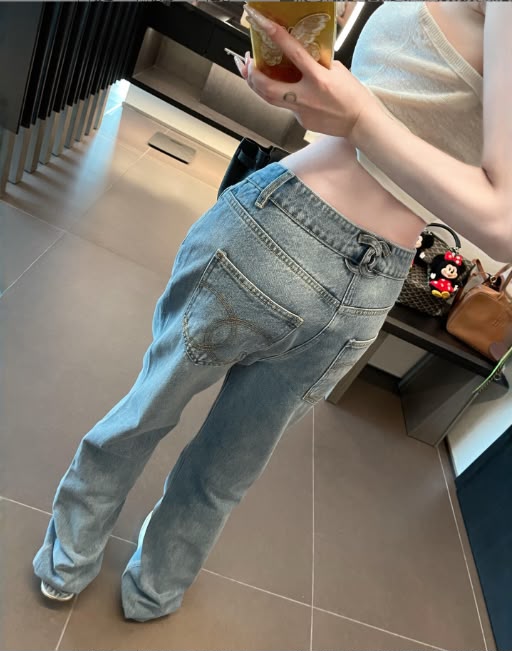 CC Clasp jeans