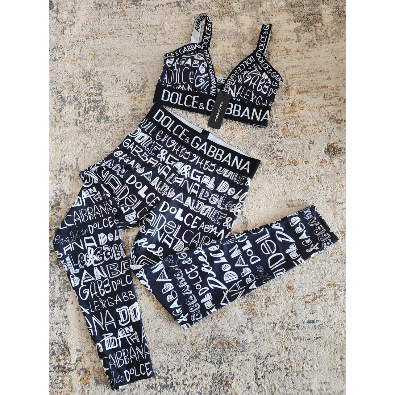 DG Black Contrast set