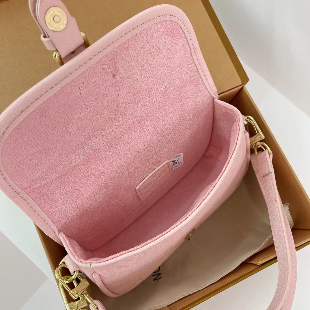 LV Sling bag new