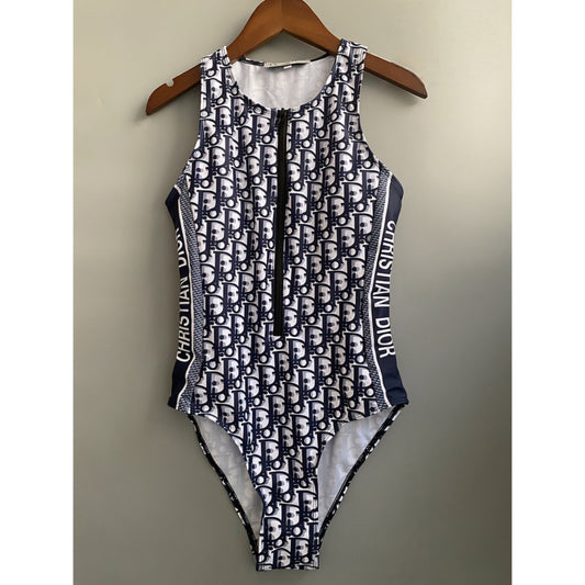 DD Zip-up one piece Swimsuit