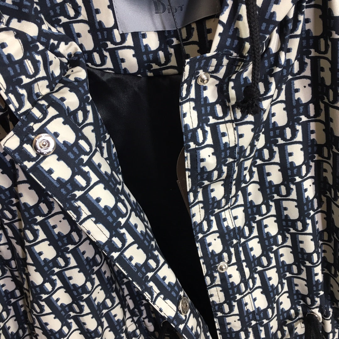 CD RAIN COAT