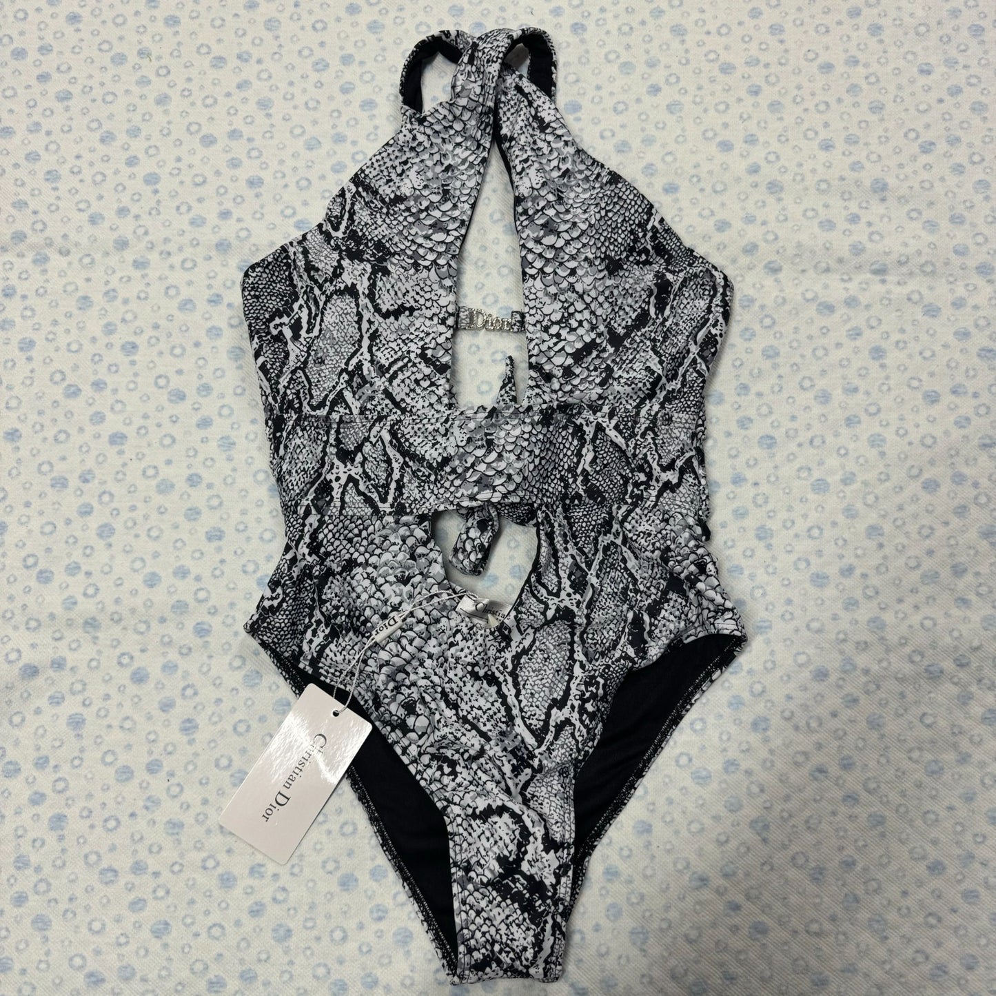 CD snake full piece 2025