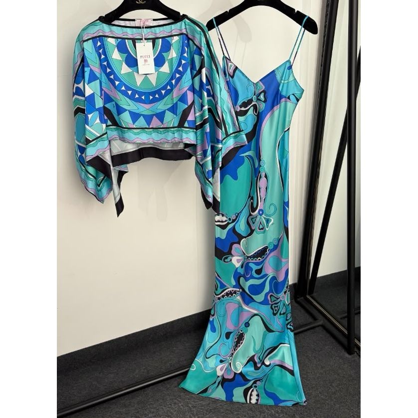 Put summer dress and top 2026