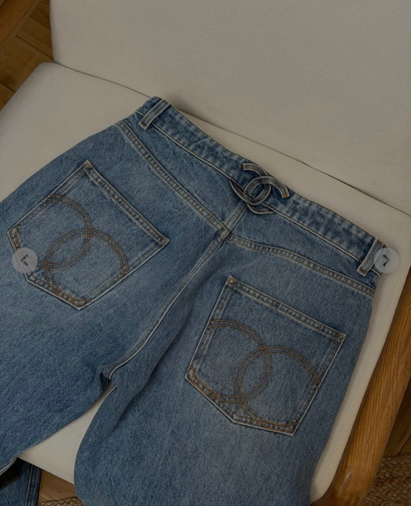 CC Clasp jeans