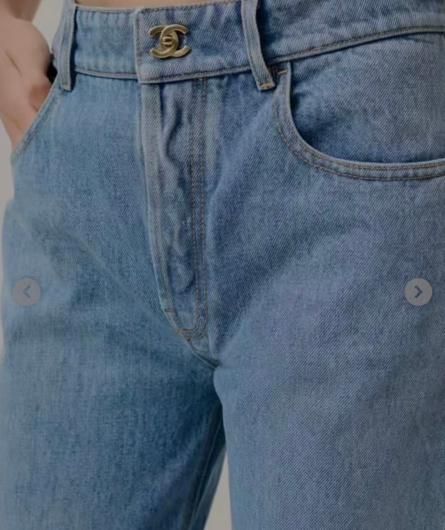 CC Clasp jeans