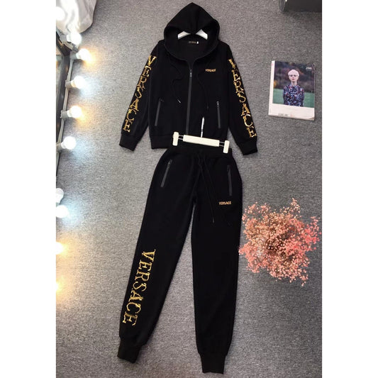 V TRACKSUIT