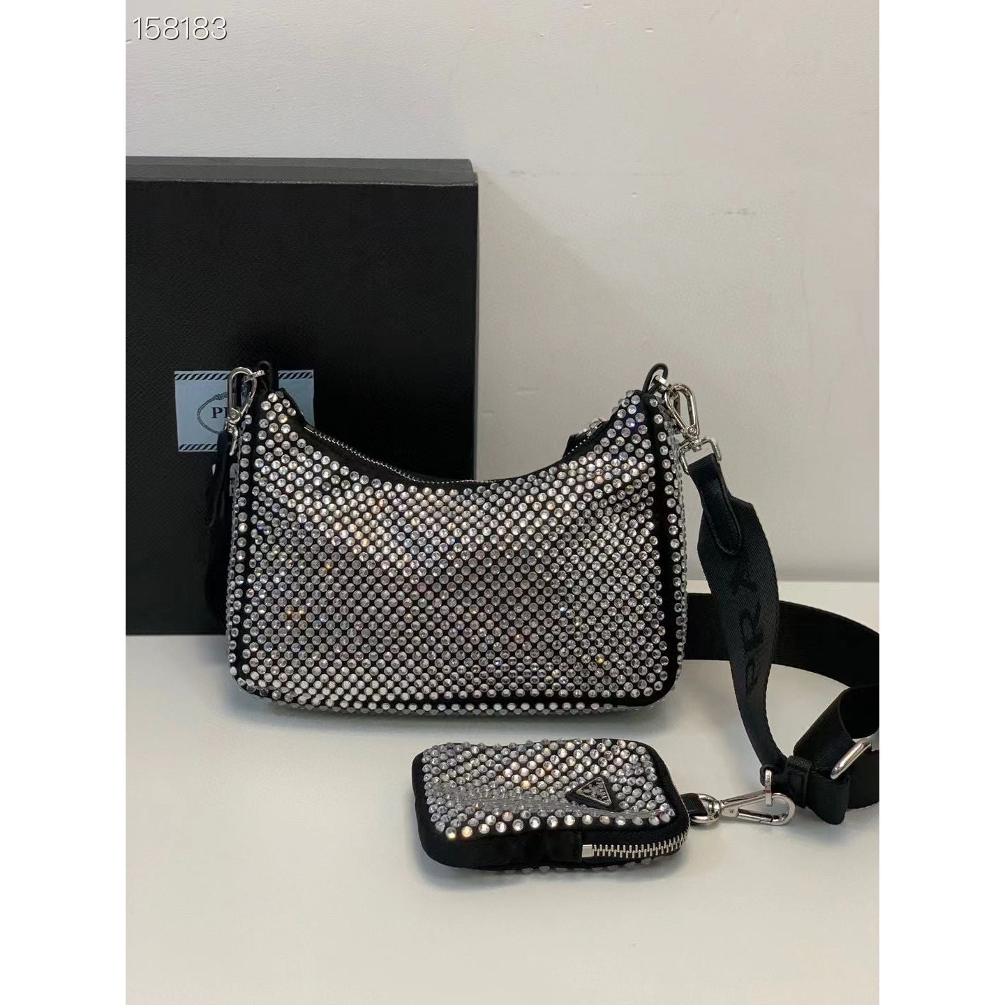 PR DIAMANTÉ SLING TRAP BAG