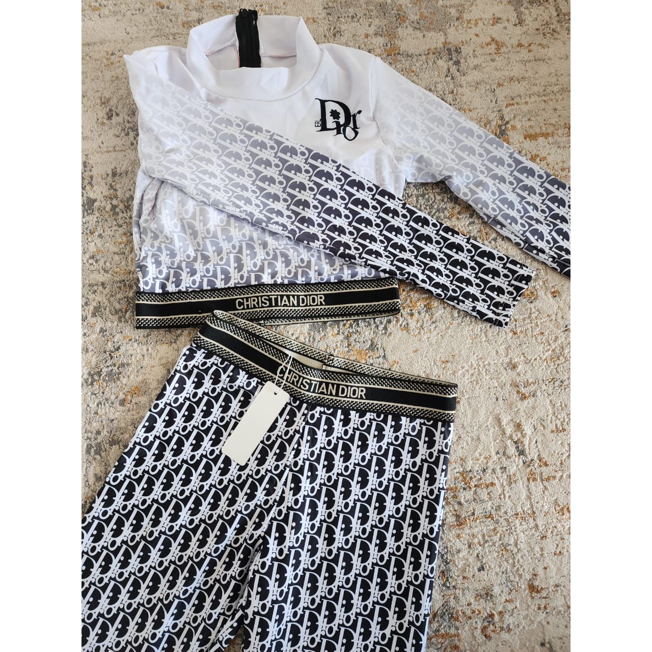 DD New 2024 design in long or short sleeve top