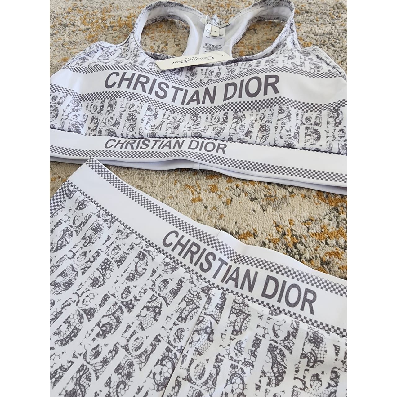 CD White baby grey set